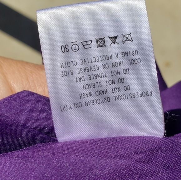 Fame and Partners' halter‎ gown - Picture 8 of 9